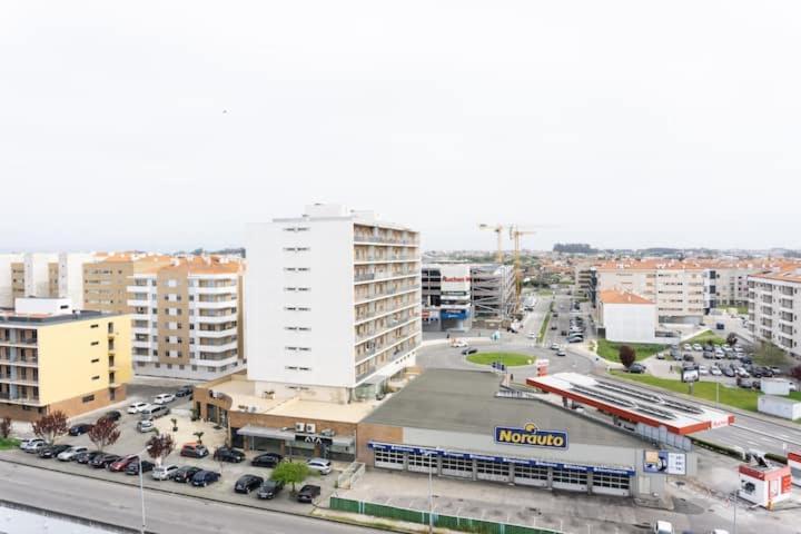 8Rooftop - T2 Com Terraco E Vista Para As Salinas! Lägenhet Aveiro Exteriör bild
